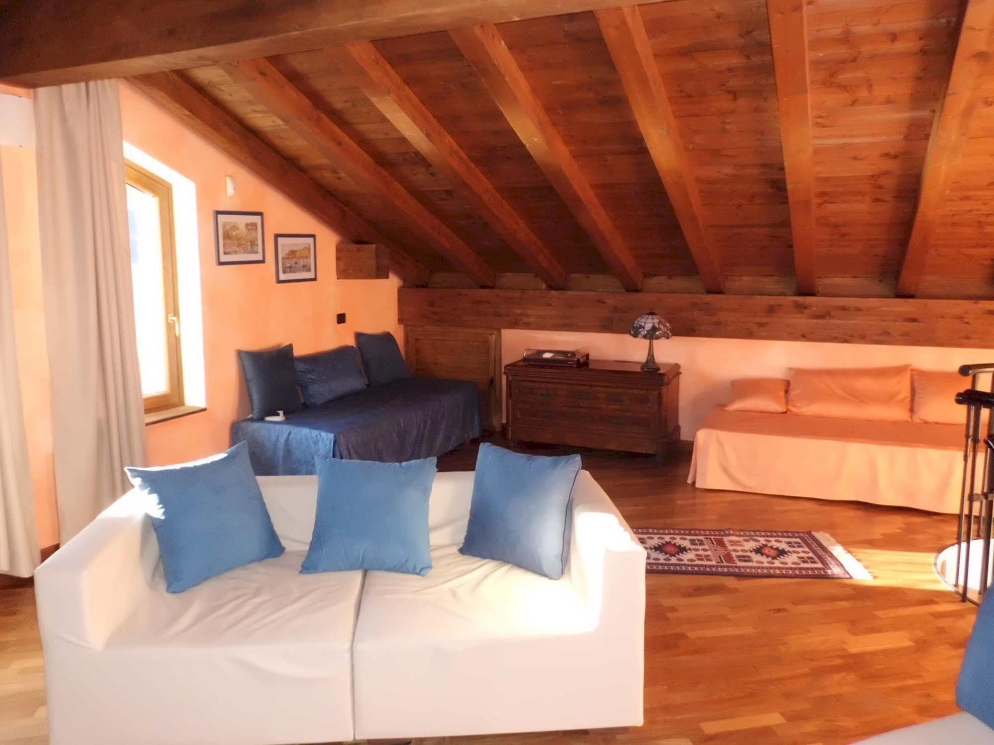 B&B-Foresteria Casa Della Musica Lake Como Mandello del Lario Zewnętrze zdjęcie