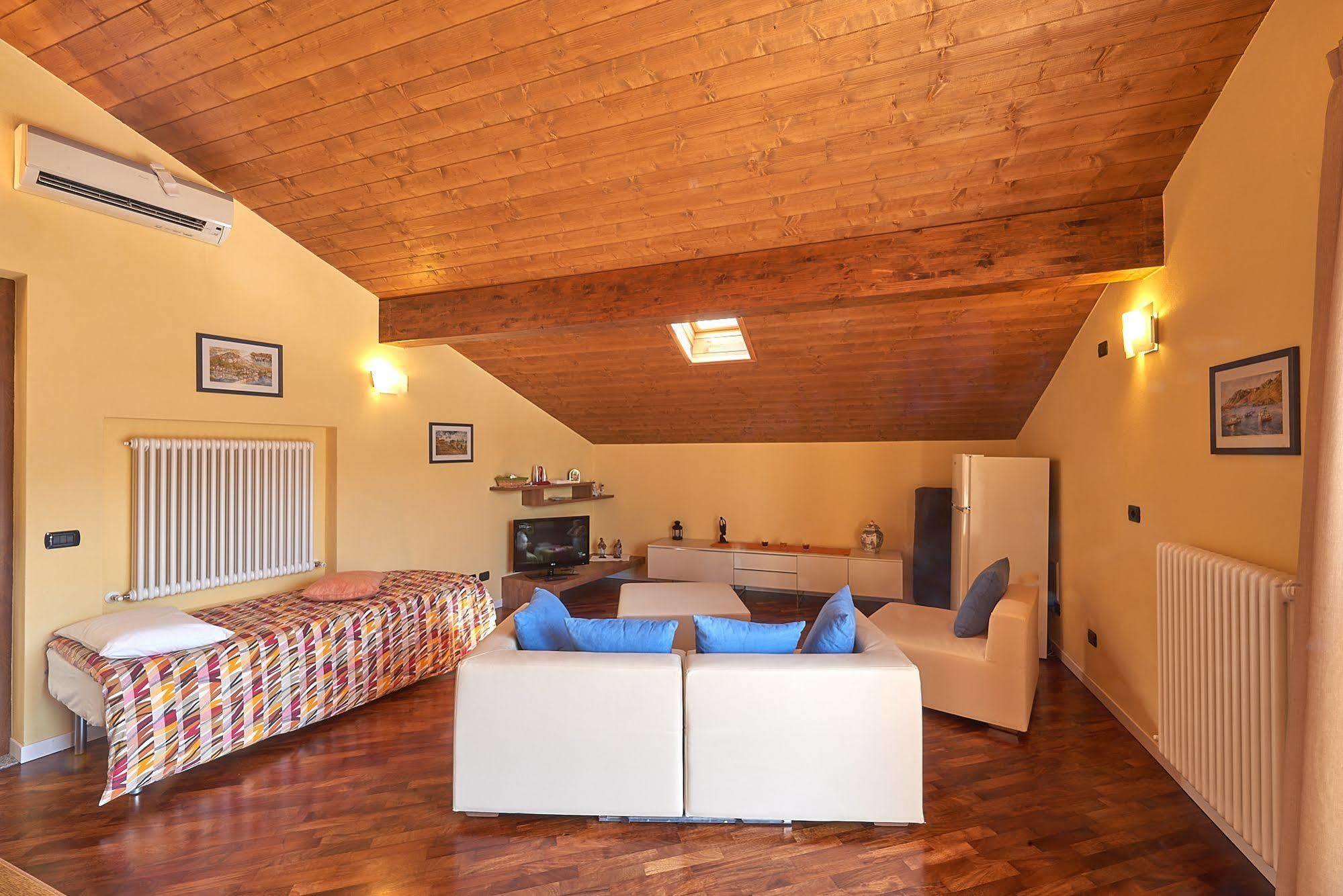 B&B-Foresteria Casa Della Musica Lake Como Mandello del Lario Zewnętrze zdjęcie
