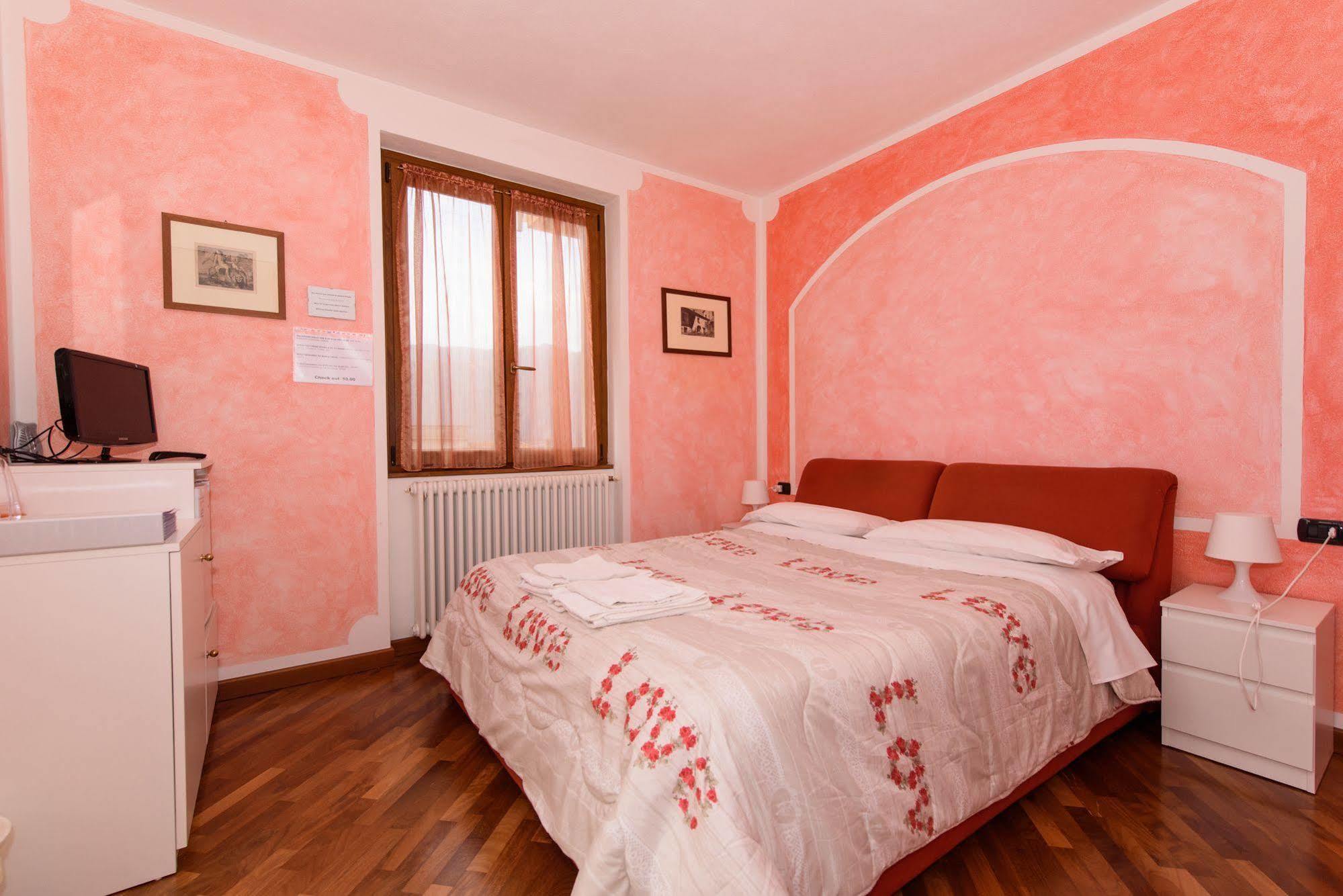 B&B-Foresteria Casa Della Musica Lake Como Mandello del Lario Zewnętrze zdjęcie